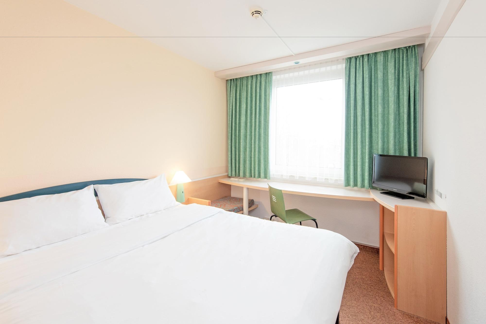 Ibis Paderborn City Exterior foto